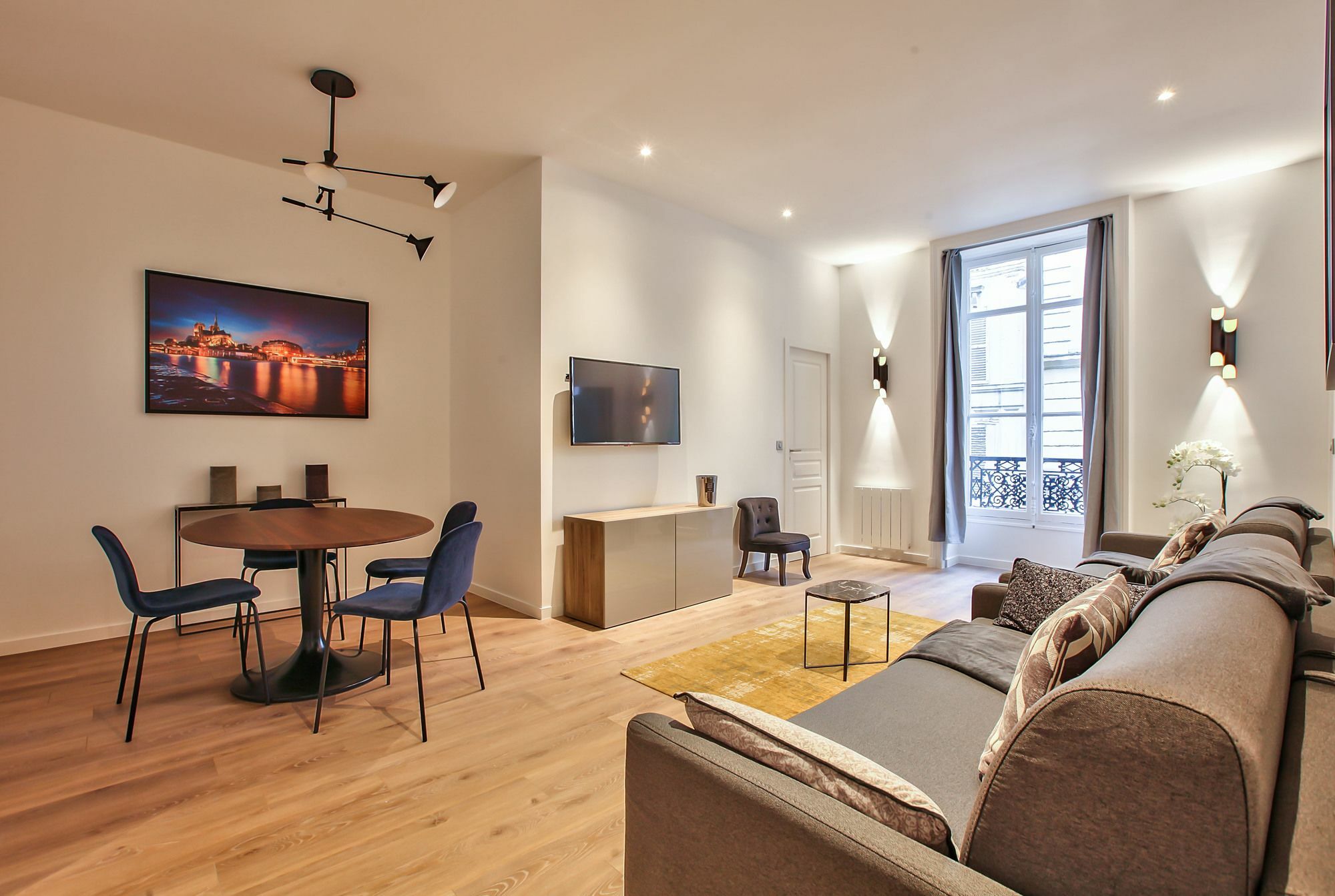 64 - Luxury Flat Champs-elysees 1d Apartment Paris
